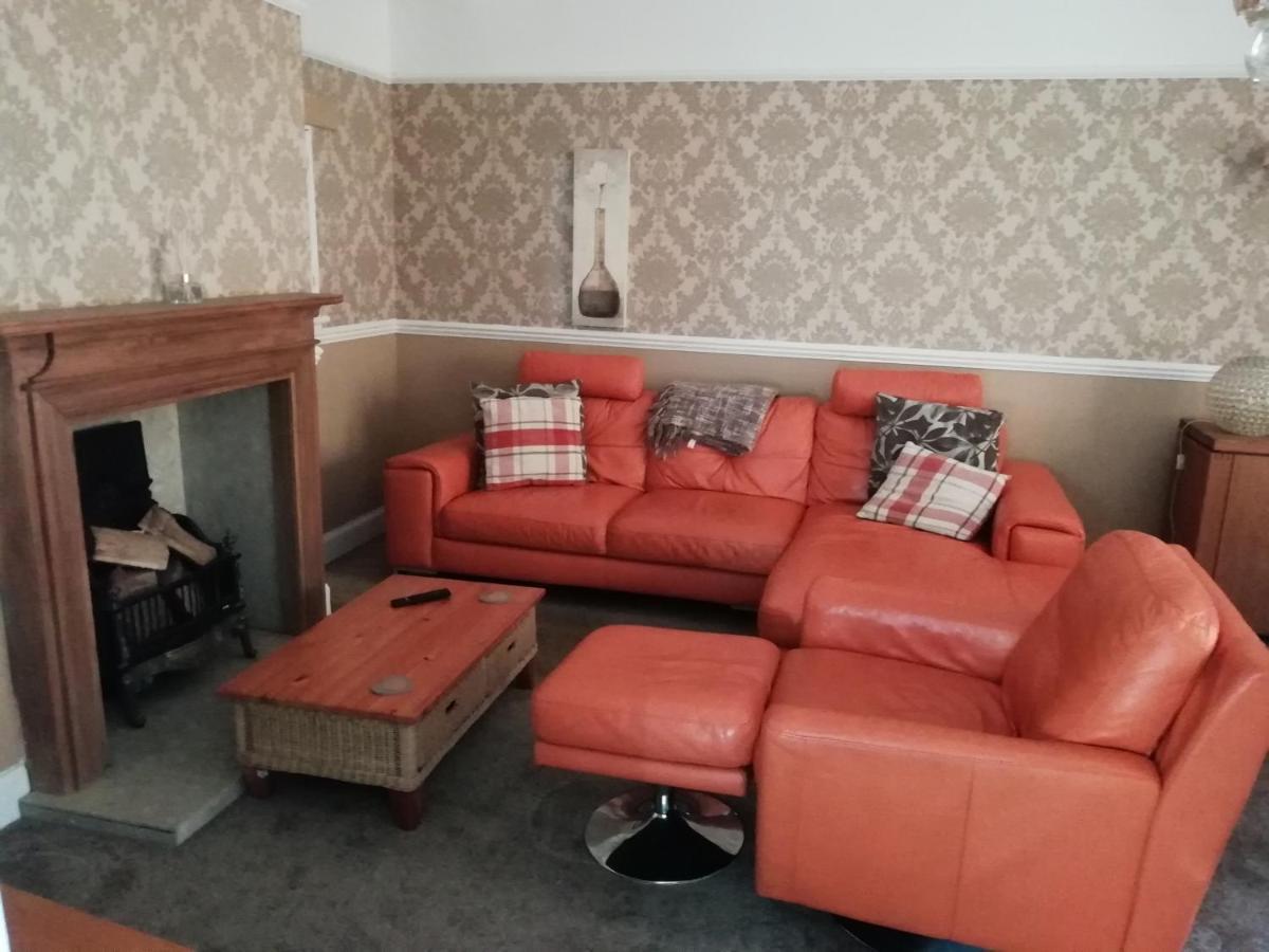 Апартаменты Carvetii - Halite House - 3 Bed House Sleeps Up To 5 People Tillicoultry Экстерьер фото